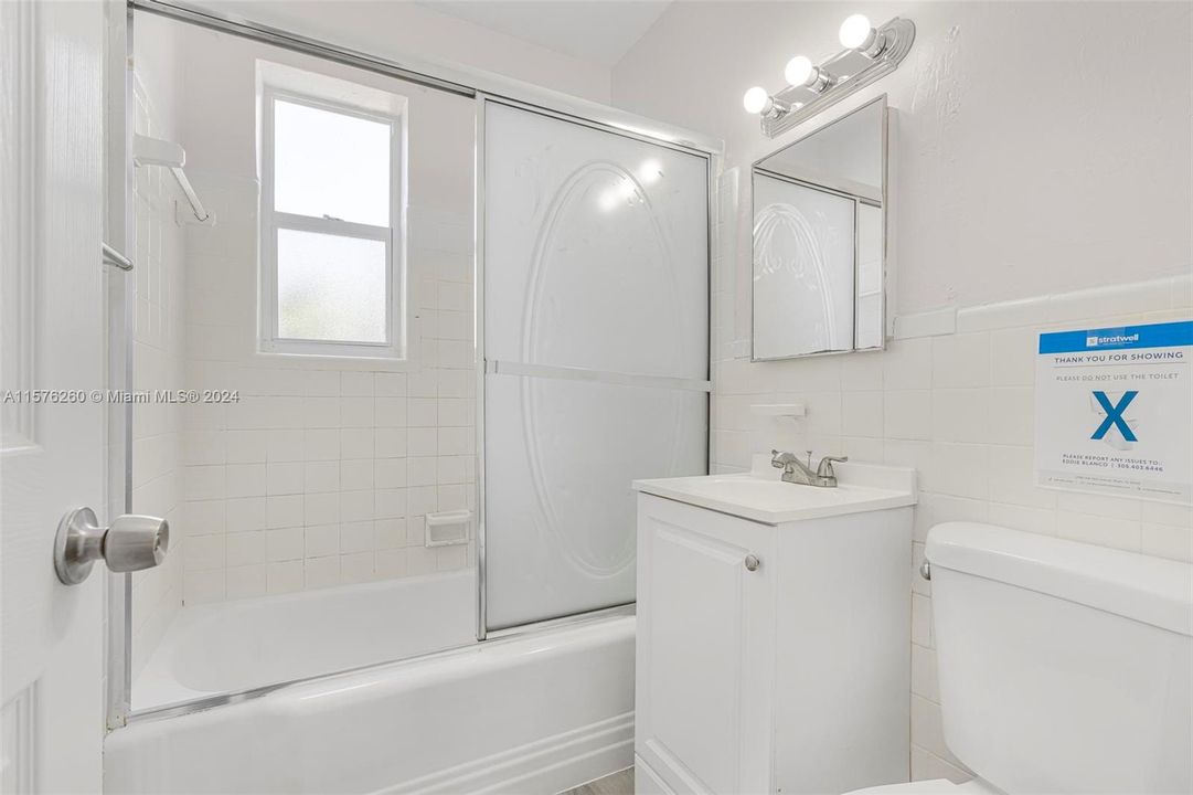 For Sale: $359,900 (2 beds, 1 baths, 816 Square Feet)