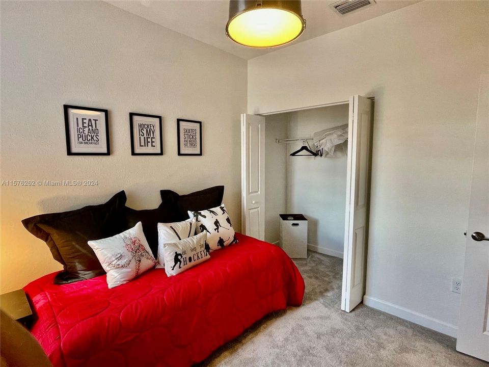 Active With Contract: $2,450 (3 beds, 2 baths, 1545 Square Feet)