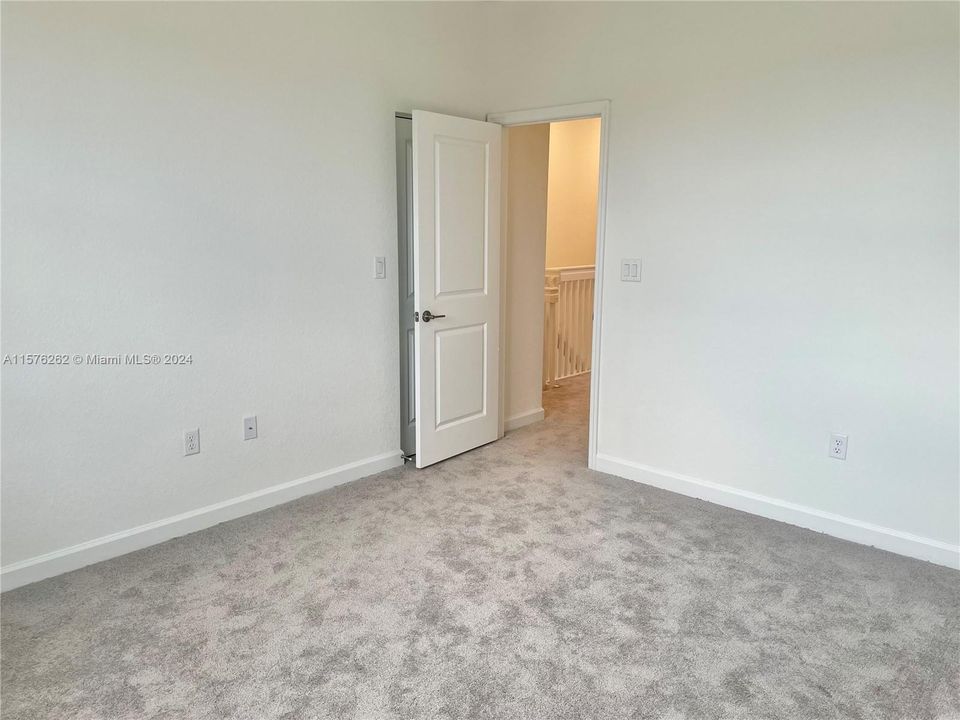 Active With Contract: $2,450 (3 beds, 2 baths, 1545 Square Feet)