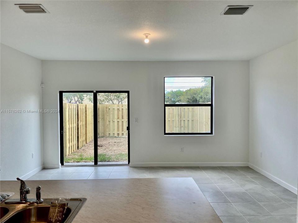 Active With Contract: $2,450 (3 beds, 2 baths, 1545 Square Feet)