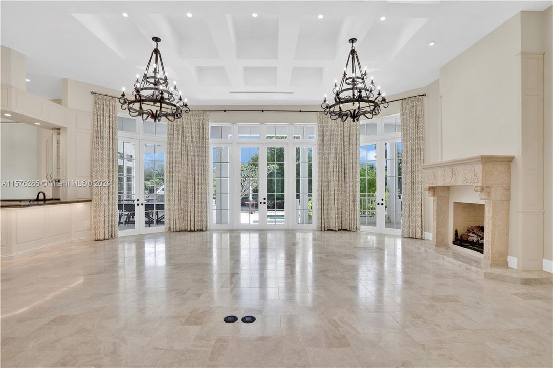For Sale: $18,990,000 (8 beds, 8 baths, 9562 Square Feet)
