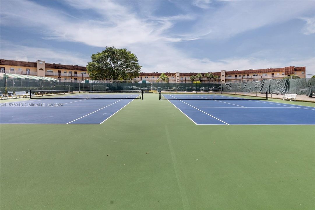 Recently Sold: $104,900 (1 beds, 1 baths, 640 Square Feet)