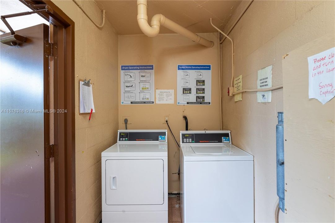 Recently Sold: $104,900 (1 beds, 1 baths, 640 Square Feet)