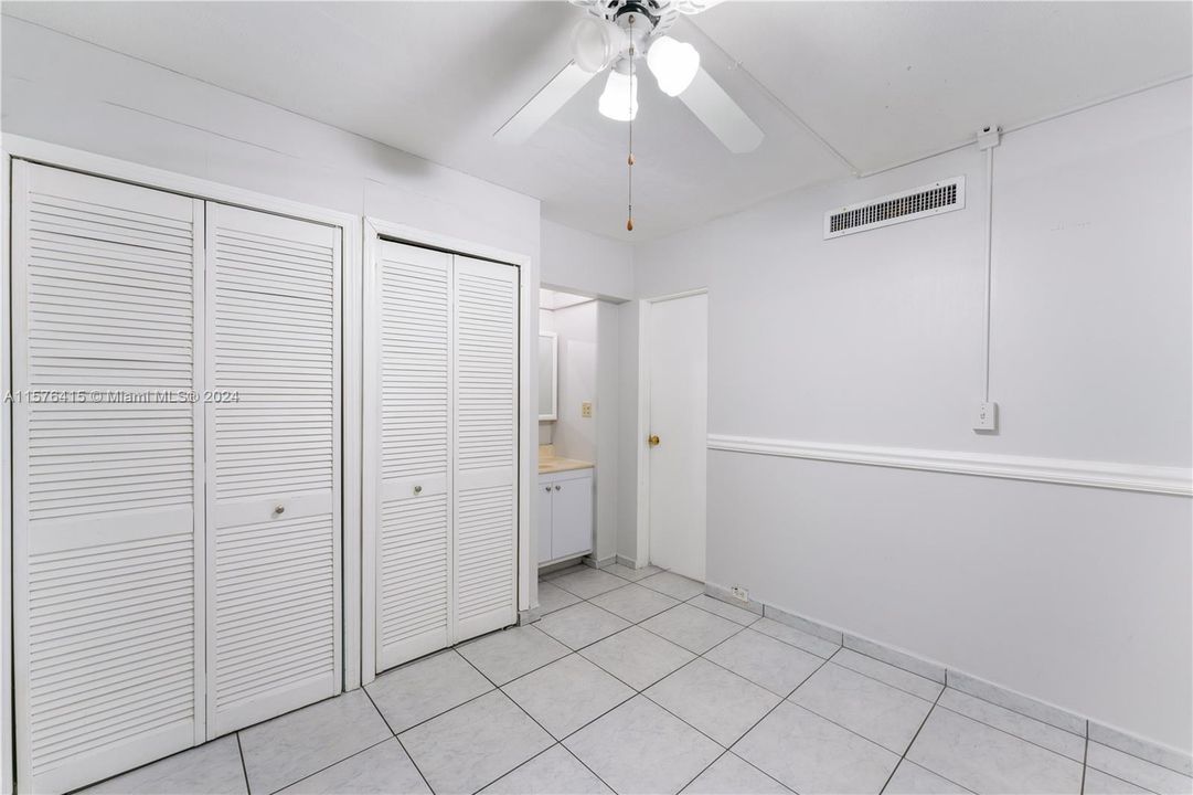 For Rent: $2,350 (2 beds, 2 baths, 790 Square Feet)