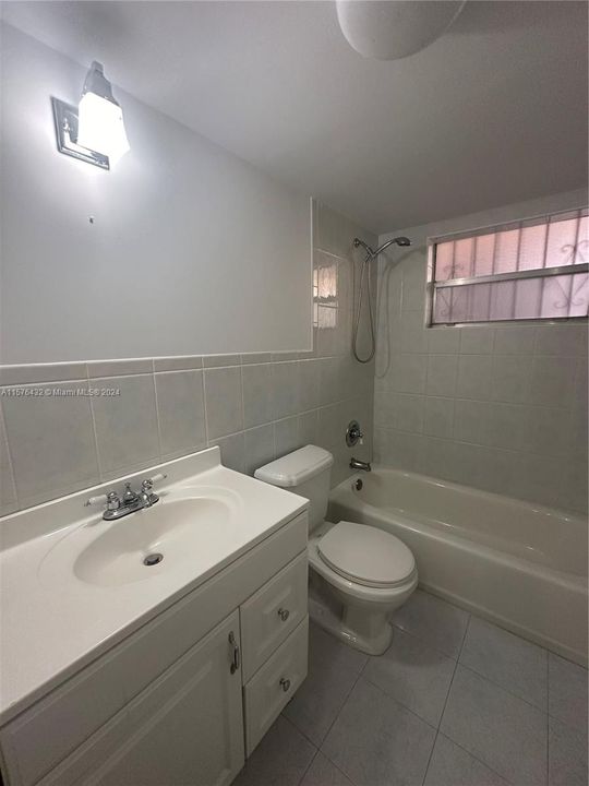 Недавно арендовано: $2,300 (2 спален, 2 ванн, 996 Квадратных фут)