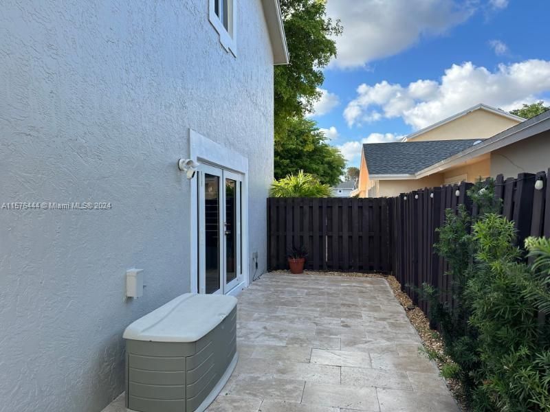 Active With Contract: $4,500 (4 beds, 2 baths, 1861 Square Feet)