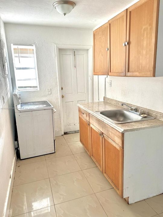 For Rent: $1,795 (2 beds, 1 baths, 650 Square Feet)