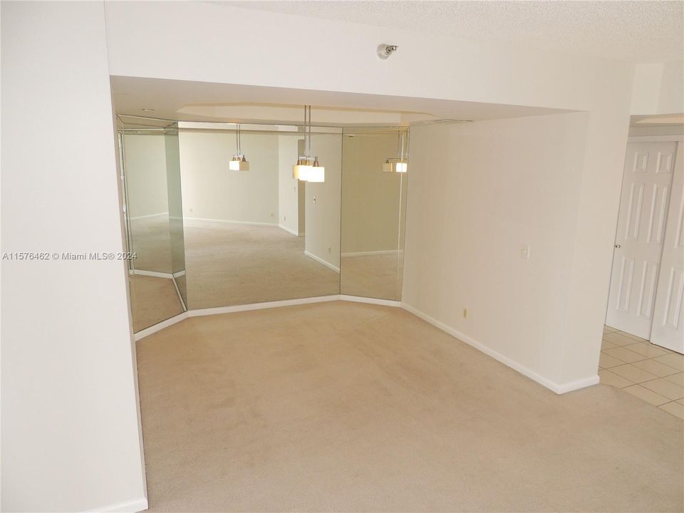 For Rent: $3,750 (3 beds, 2 baths, 1350 Square Feet)