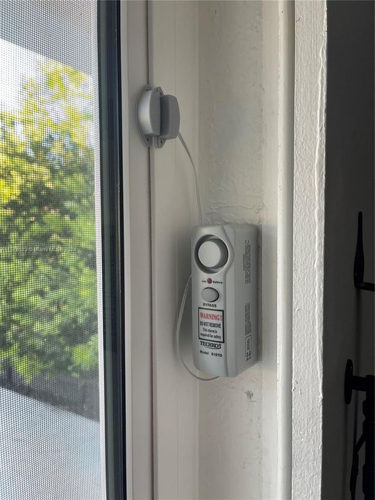 Window safety alarms for pool