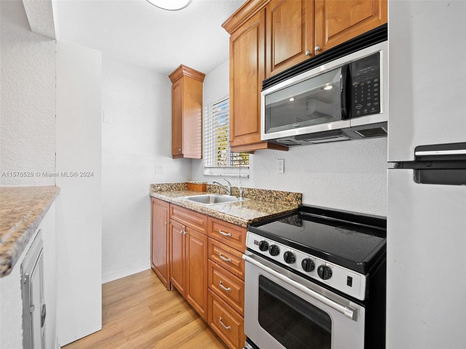 For Rent: $1,700 (1 beds, 1 baths, 540 Square Feet)