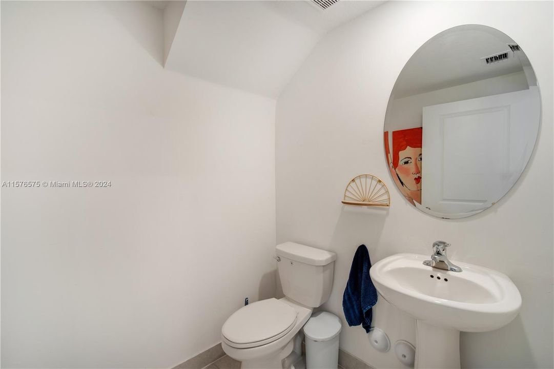 For Sale: $447,000 (3 beds, 2 baths, 1630 Square Feet)