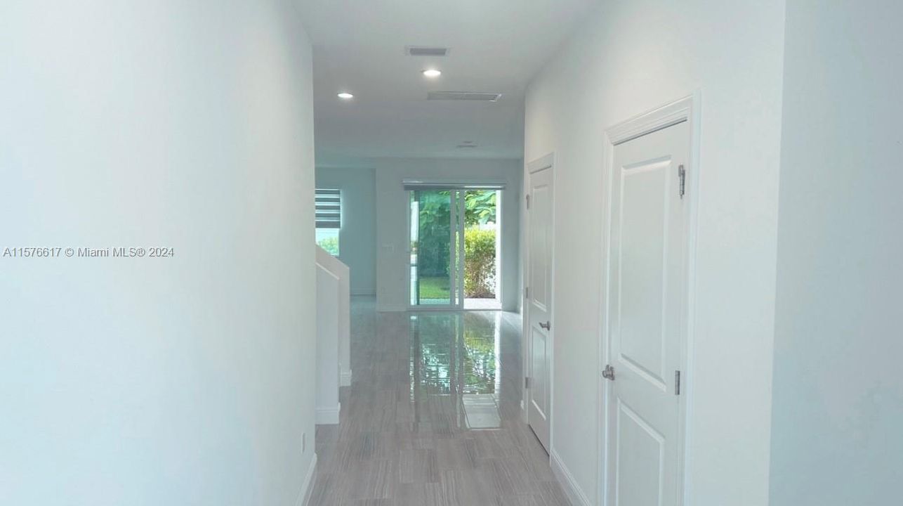 For Sale: $679,000 (3 beds, 2 baths, 2308 Square Feet)