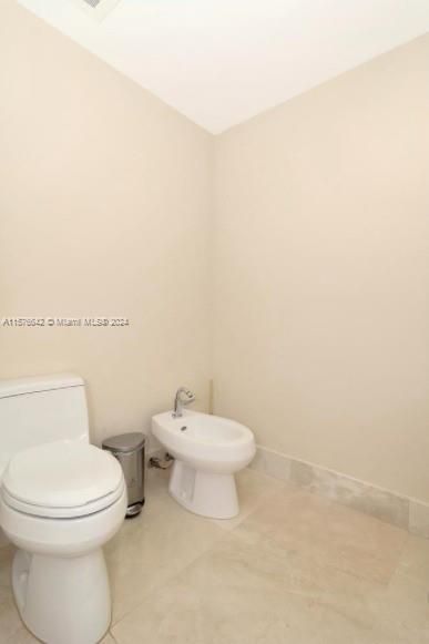 For Rent: $11,000 (3 beds, 3 baths, 1927 Square Feet)