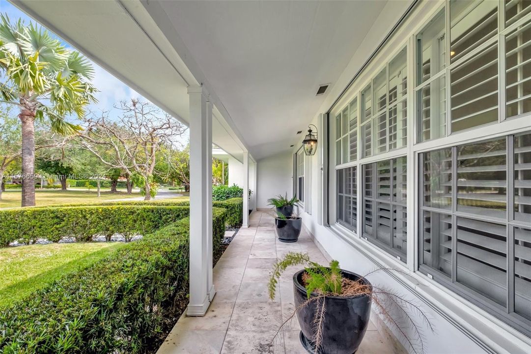 Active With Contract: $1,595,000 (3 beds, 2 baths, 2043 Square Feet)