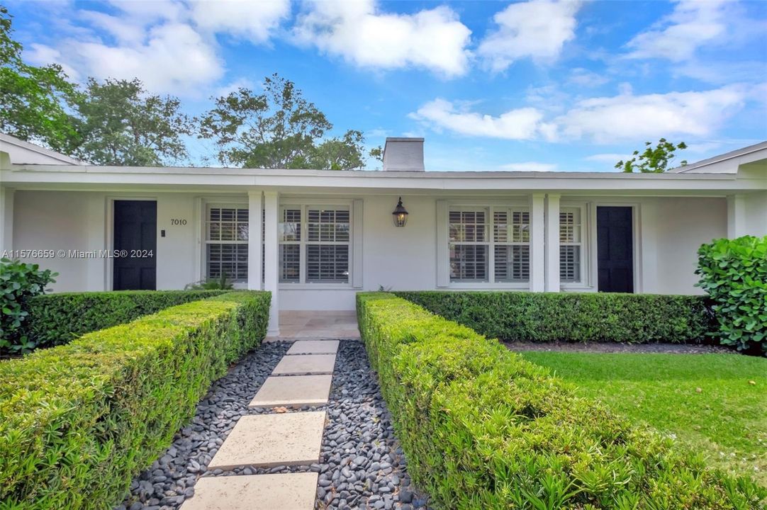 Active With Contract: $1,595,000 (3 beds, 2 baths, 2043 Square Feet)