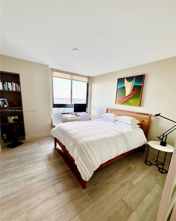 For Sale: $645,000 (1 beds, 1 baths, 806 Square Feet)