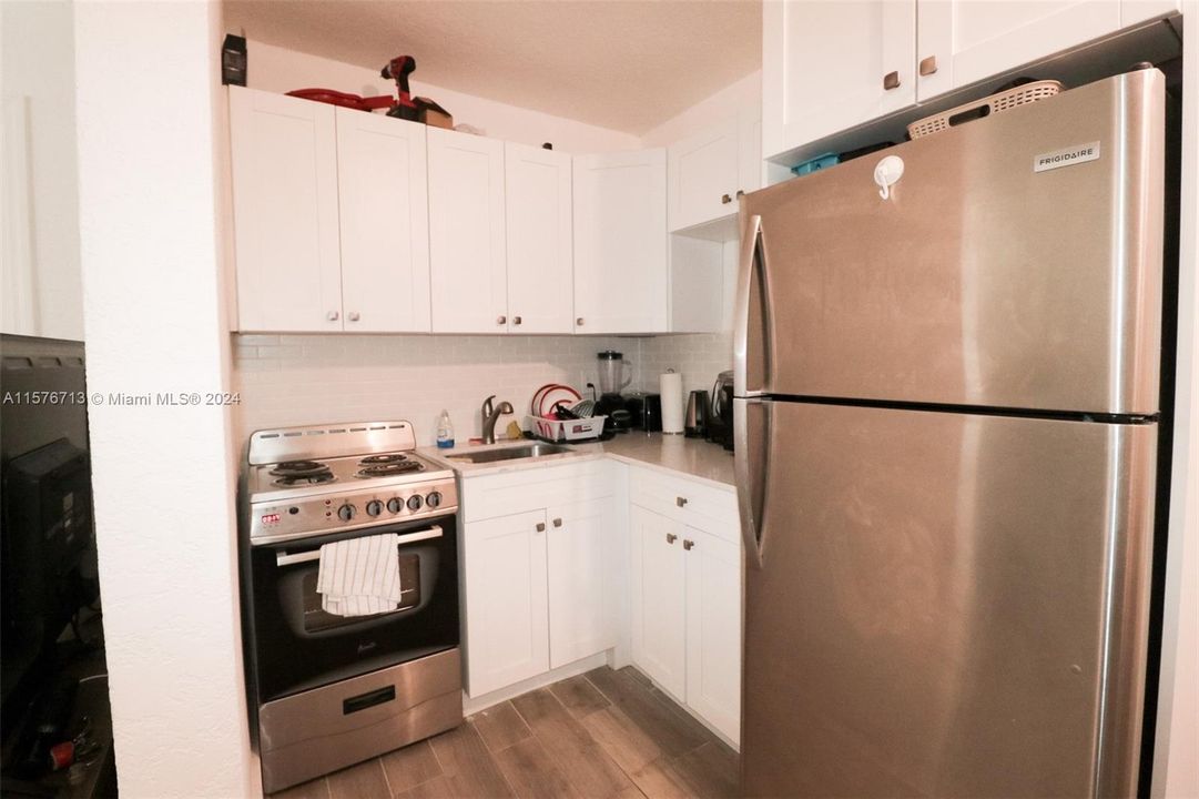 For Rent: $2,300 (1 beds, 1 baths, 507 Square Feet)