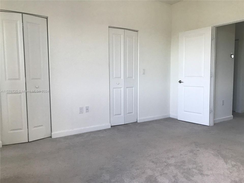 For Rent: $3,200 (3 beds, 2 baths, 1478 Square Feet)