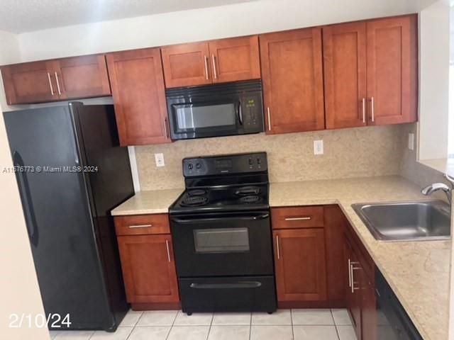 For Sale: $349,900 (2 beds, 2 baths, 970 Square Feet)