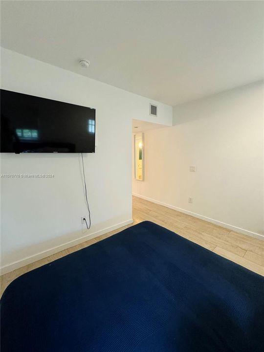 For Rent: $2,150 (1 beds, 1 baths, 457 Square Feet)