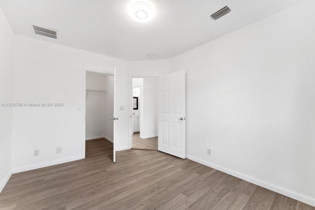 For Sale: $528,000 (3 beds, 2 baths, 1766 Square Feet)