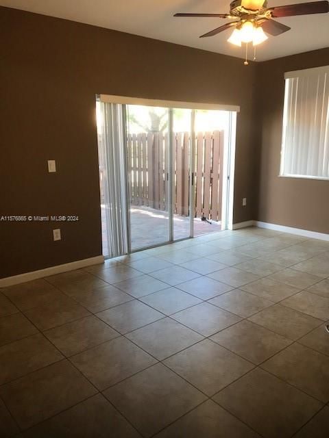 For Rent: $2,390 (3 beds, 2 baths, 1379 Square Feet)