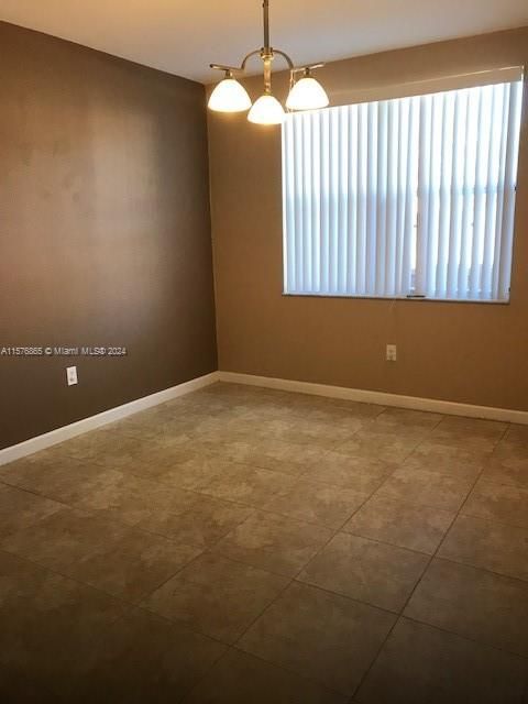 For Rent: $2,390 (3 beds, 2 baths, 1379 Square Feet)