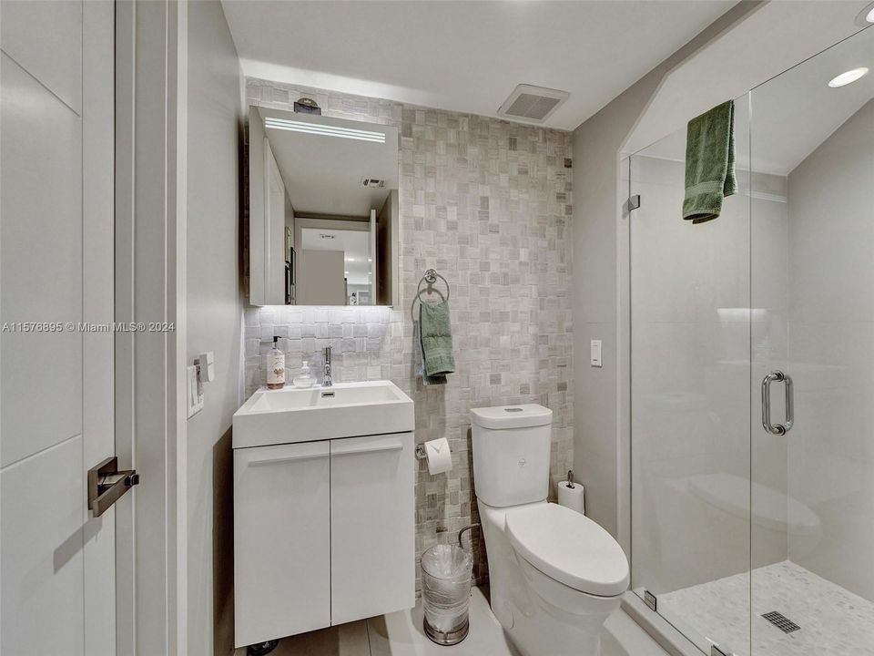 1st floor bathroom