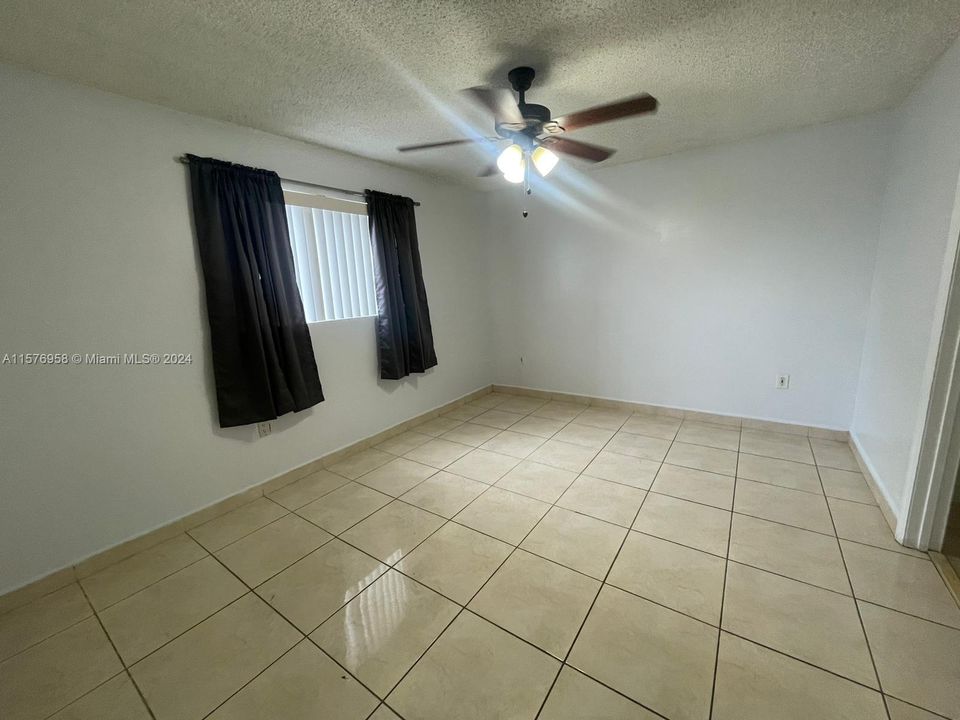 For Rent: $2,250 (2 beds, 2 baths, 850 Square Feet)