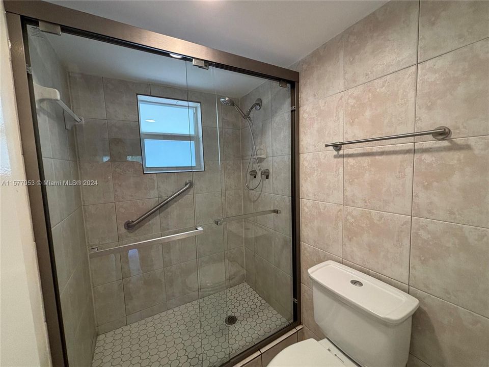 For Rent: $2,550 (2 beds, 2 baths, 1080 Square Feet)