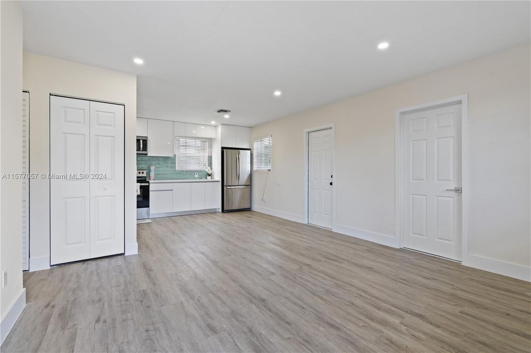 Active With Contract: $549,000 (3 beds, 2 baths, 1055 Square Feet)