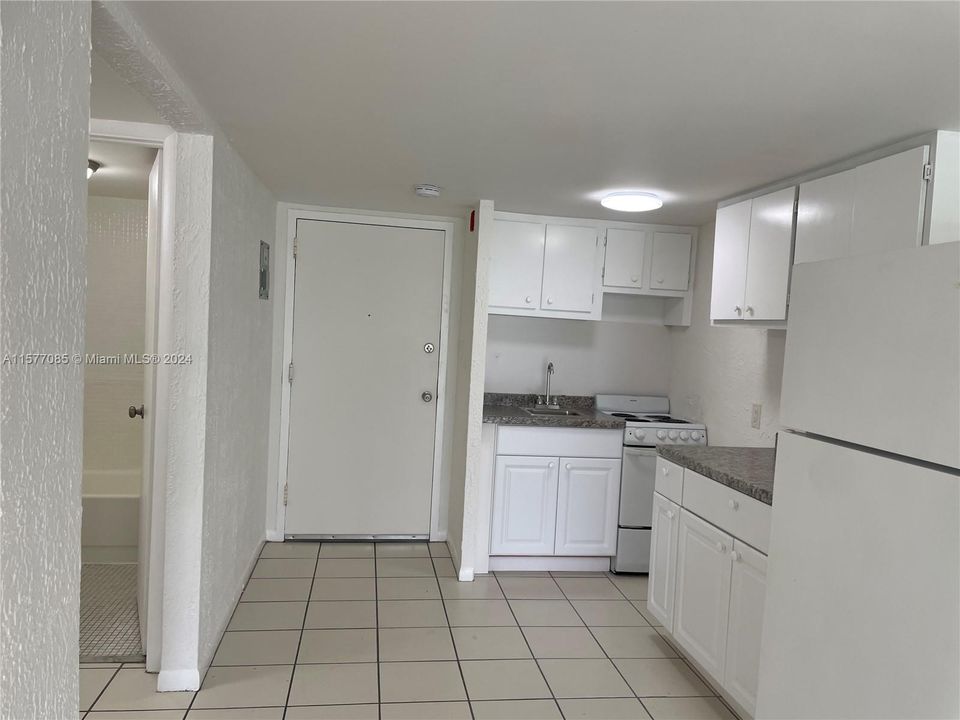 For Rent: $1,500 (1 beds, 1 baths, 54006 Square Feet)