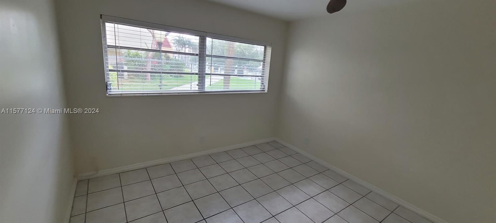 For Rent: $2,200 (2 beds, 2 baths, 1063 Square Feet)