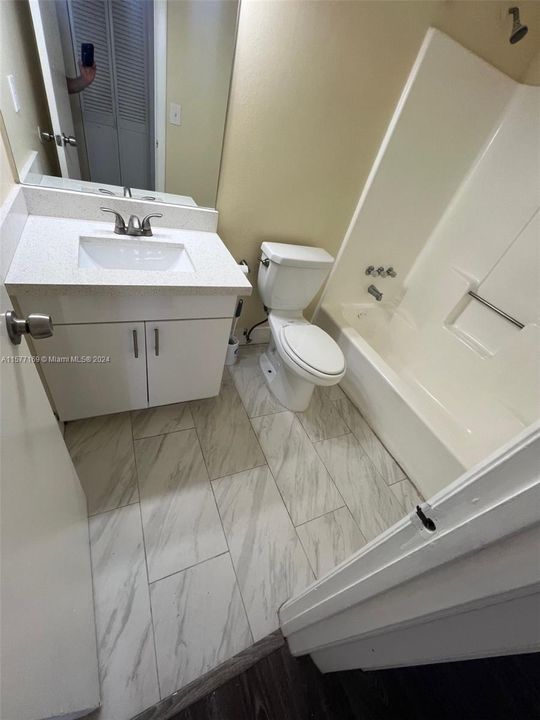 New Bathroom vanity!