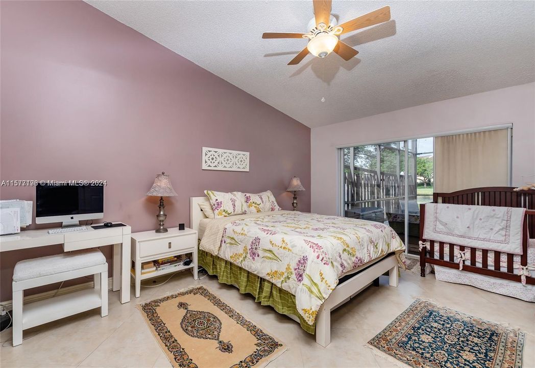 Active With Contract: $3,650 (3 beds, 2 baths, 1905 Square Feet)