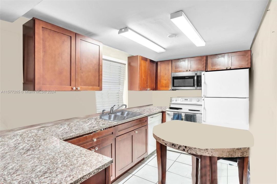 For Sale: $170,000 (2 beds, 2 baths, 873 Square Feet)