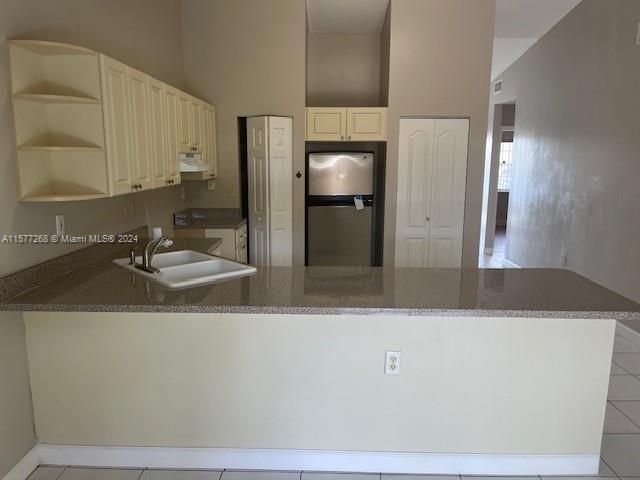 For Sale: $449,900 (2 beds, 2 baths, 1223 Square Feet)