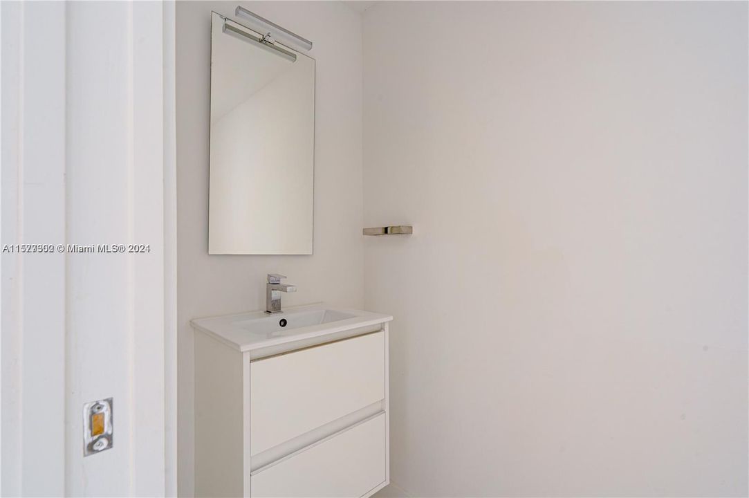 For Rent: $3,100 (2 beds, 2 baths, 1520 Square Feet)