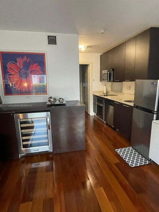 For Rent: $1,850 (1 beds, 1 baths, 436 Square Feet)