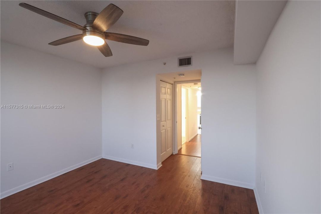 For Rent: $2,750 (2 beds, 2 baths, 1136 Square Feet)