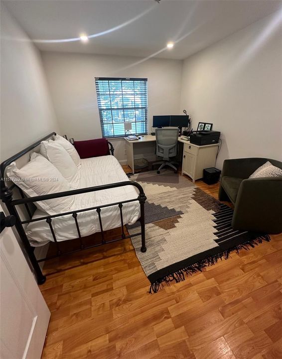 Active With Contract: $5,500 (3 beds, 2 baths, 1812 Square Feet)