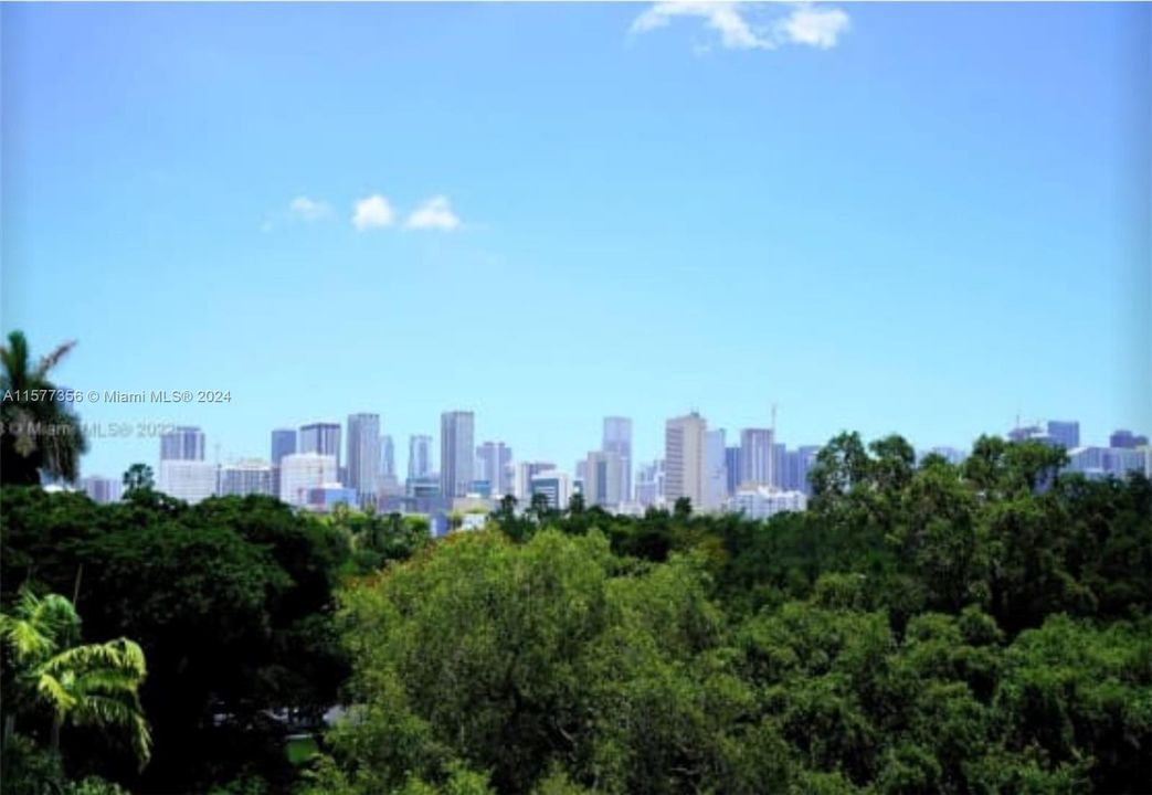 For Sale: $379,000 (2 beds, 2 baths, 918 Square Feet)