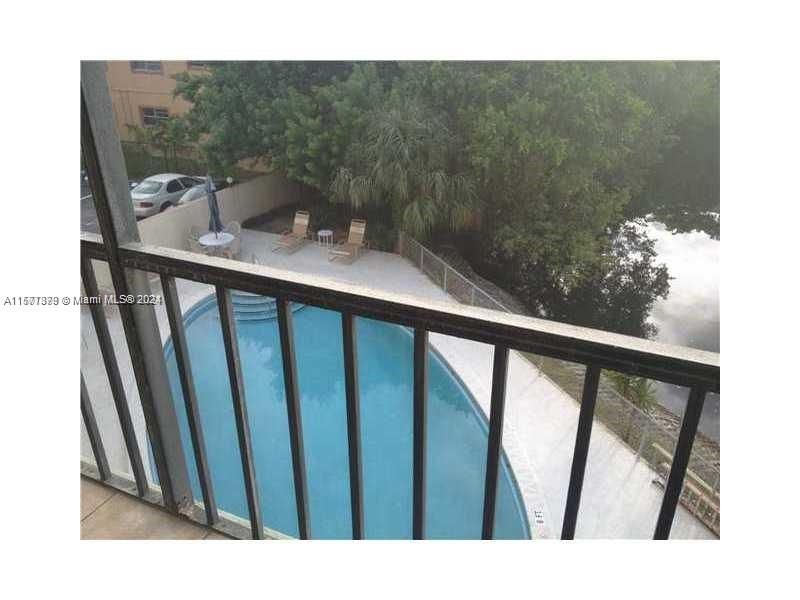 For Rent: $1,690 (1 beds, 1 baths, 878 Square Feet)