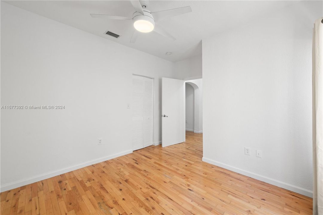 For Rent: $2,700 (1 beds, 1 baths, 753 Square Feet)