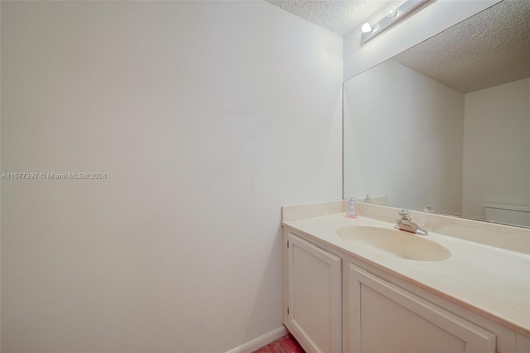For Sale: $649,000 (2 beds, 2 baths, 1430 Square Feet)