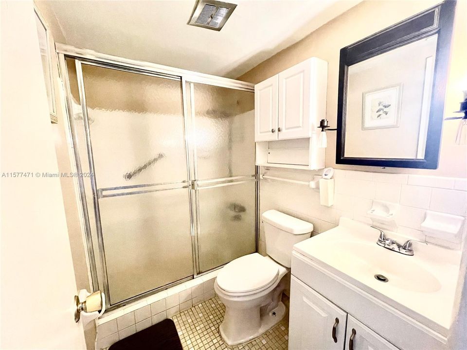 待售: $189,000 (2 贝兹, 1 浴室, 650 平方英尺)
