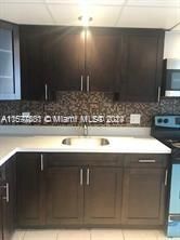 For Rent: $1,750 (1 beds, 1 baths, 740 Square Feet)