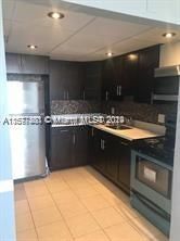 For Rent: $1,750 (1 beds, 1 baths, 740 Square Feet)