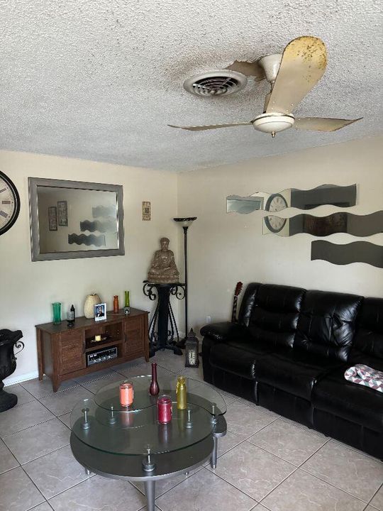 Vendido Recientemente: $439,000 (0 camas, 0 baños, 1942 Pies cuadrados)