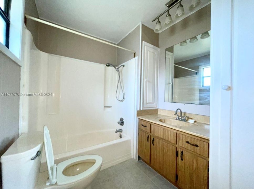 最近租的: $1,800 (3 贝兹, 2 浴室, 1389 平方英尺)